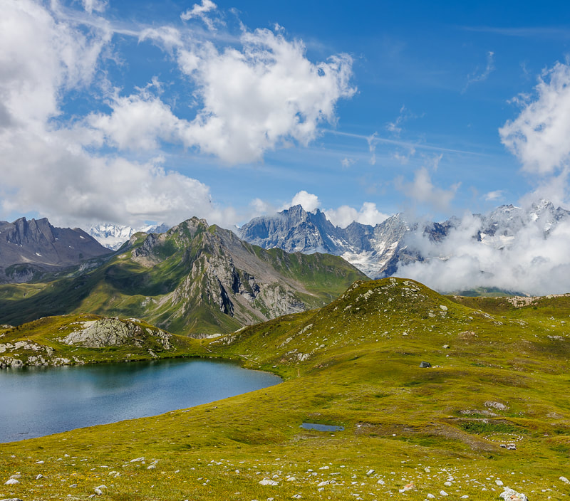 Lacs des Fenetre: overlooked by the Mont Blanc Massif